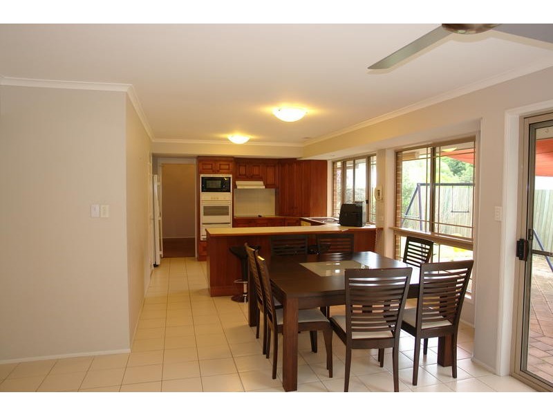 31 Church Road, Bellbowrie QLD 4070